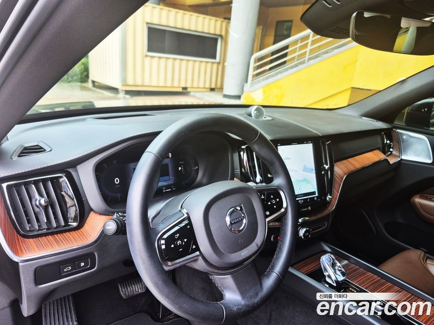 Volvo XC60 2023