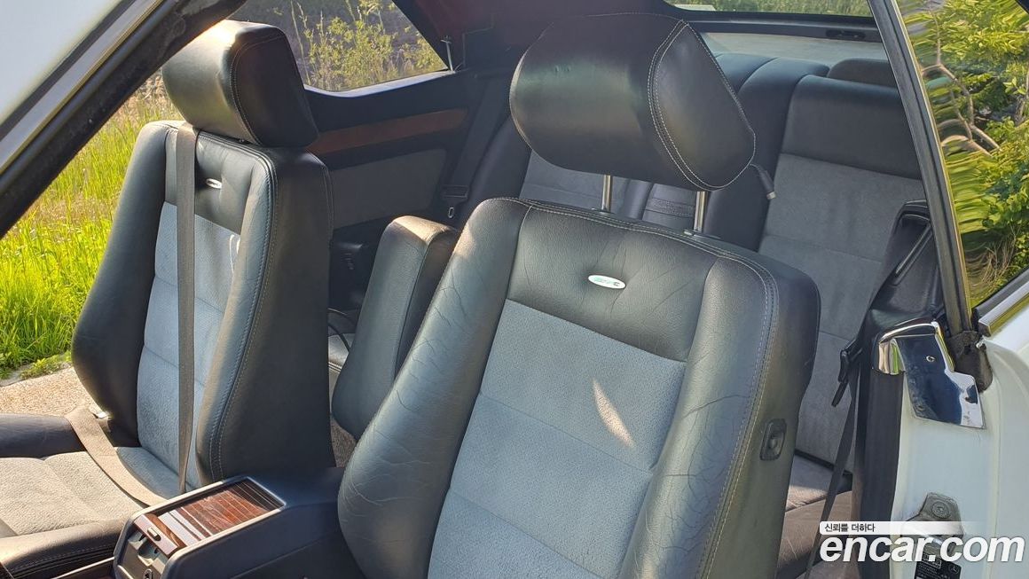 Mercedes-Benz E-Class 1993
