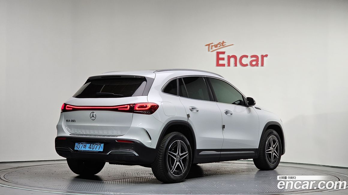 Mercedes-Benz EQA 2022