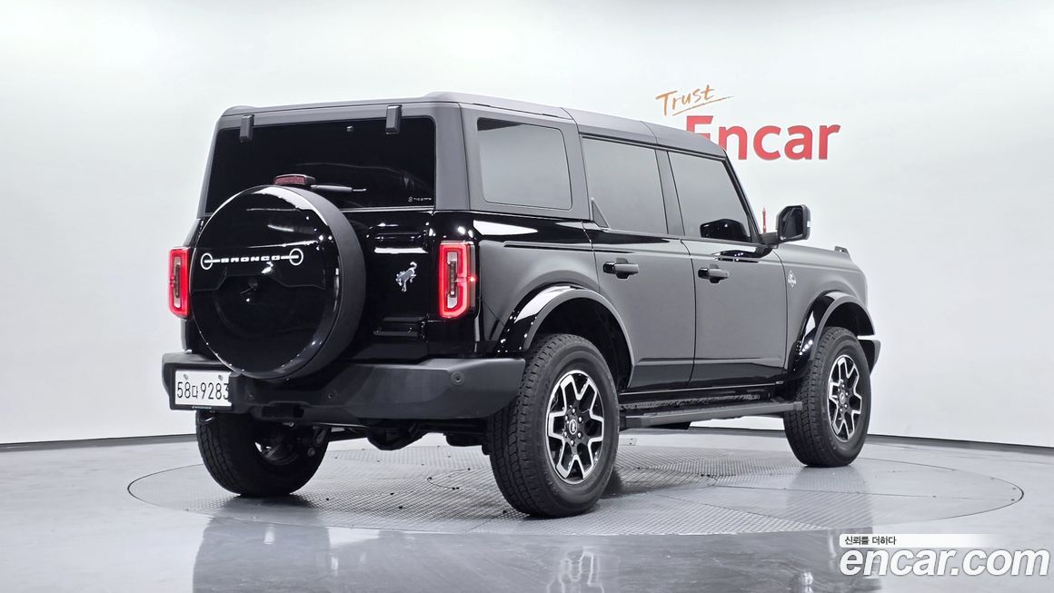 Ford Bronco 2024