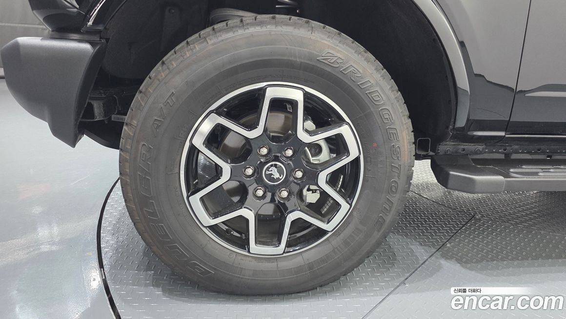 Ford Bronco 2024