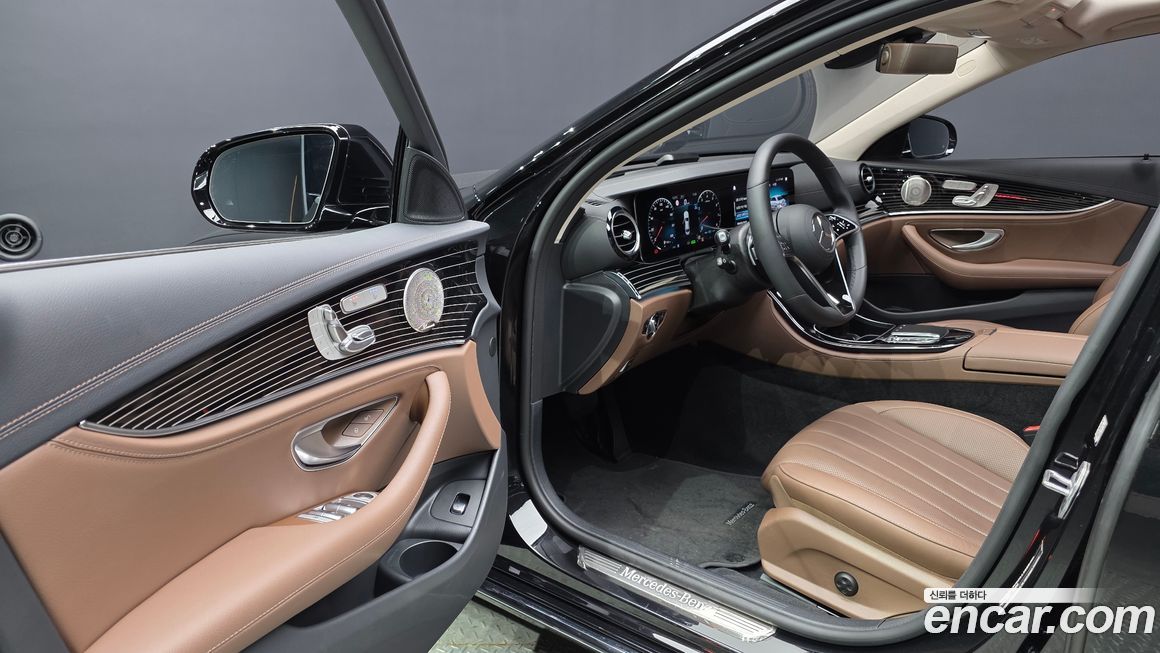 Mercedes-Benz E-Class 2023