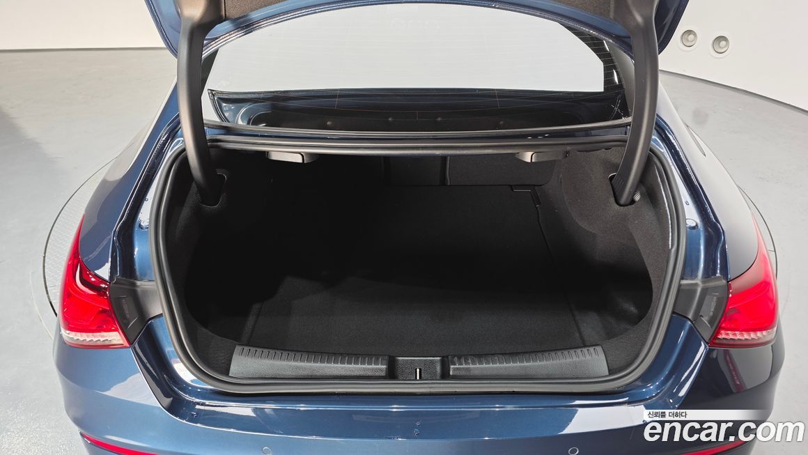 Mercedes-Benz CLA-Class 2022