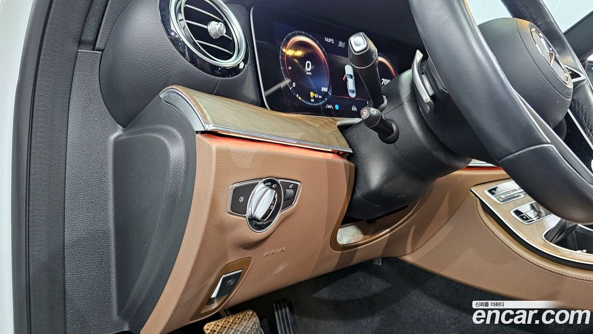 Mercedes-Benz E-Class 2021