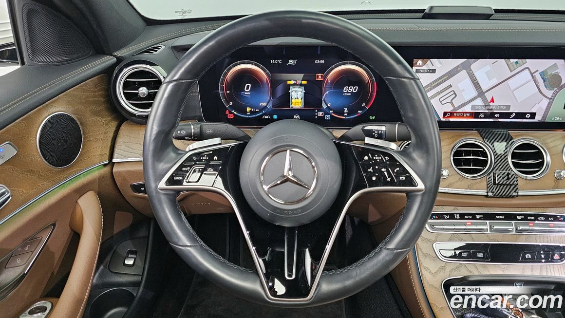 Mercedes-Benz E-Class 2021