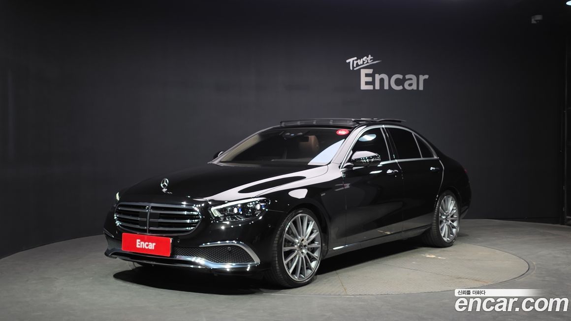 Mercedes-Benz E-Class 2023