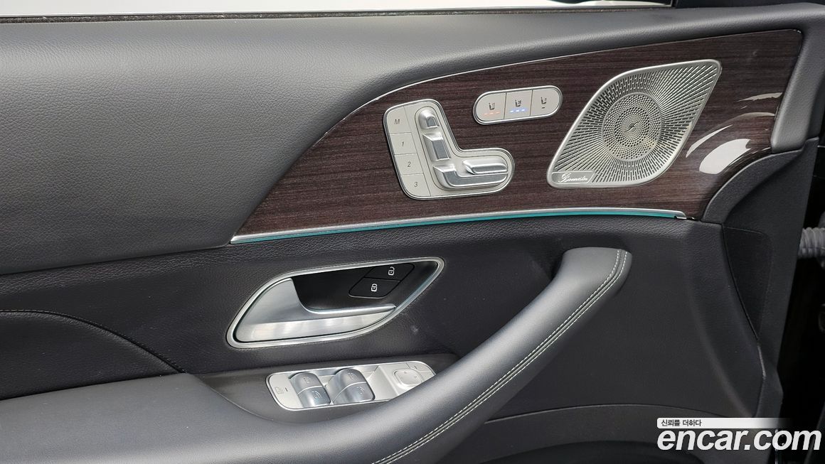 Mercedes-Benz GLE-Class 2021