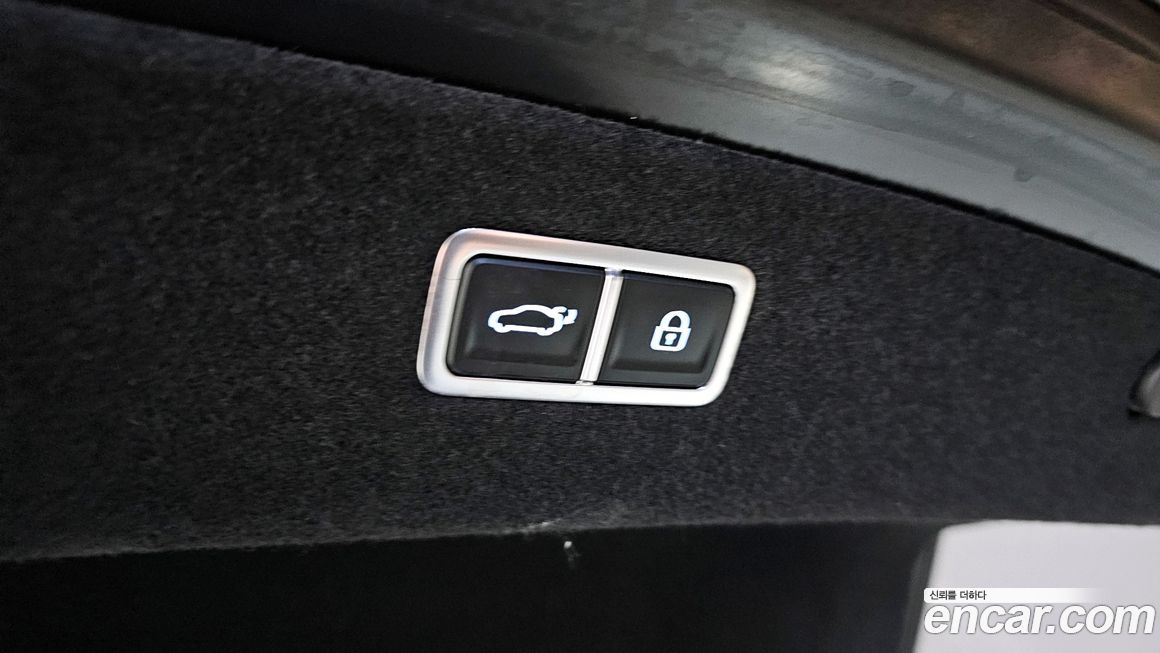 Genesis G90 2023