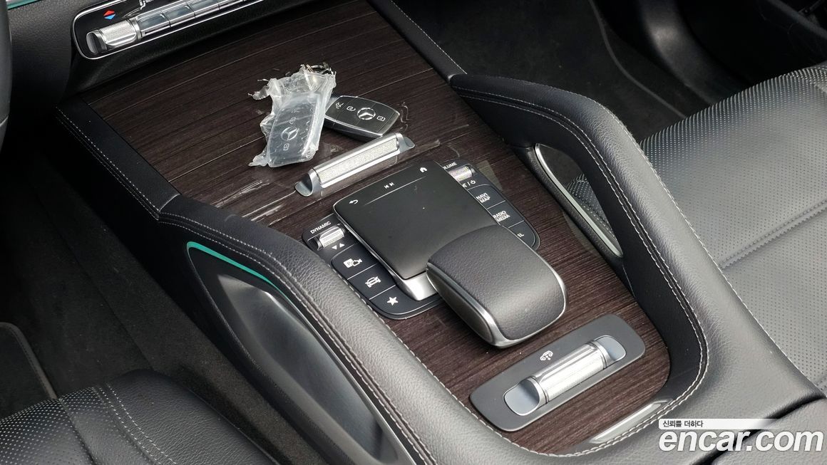 Mercedes-Benz GLE-Class 2021