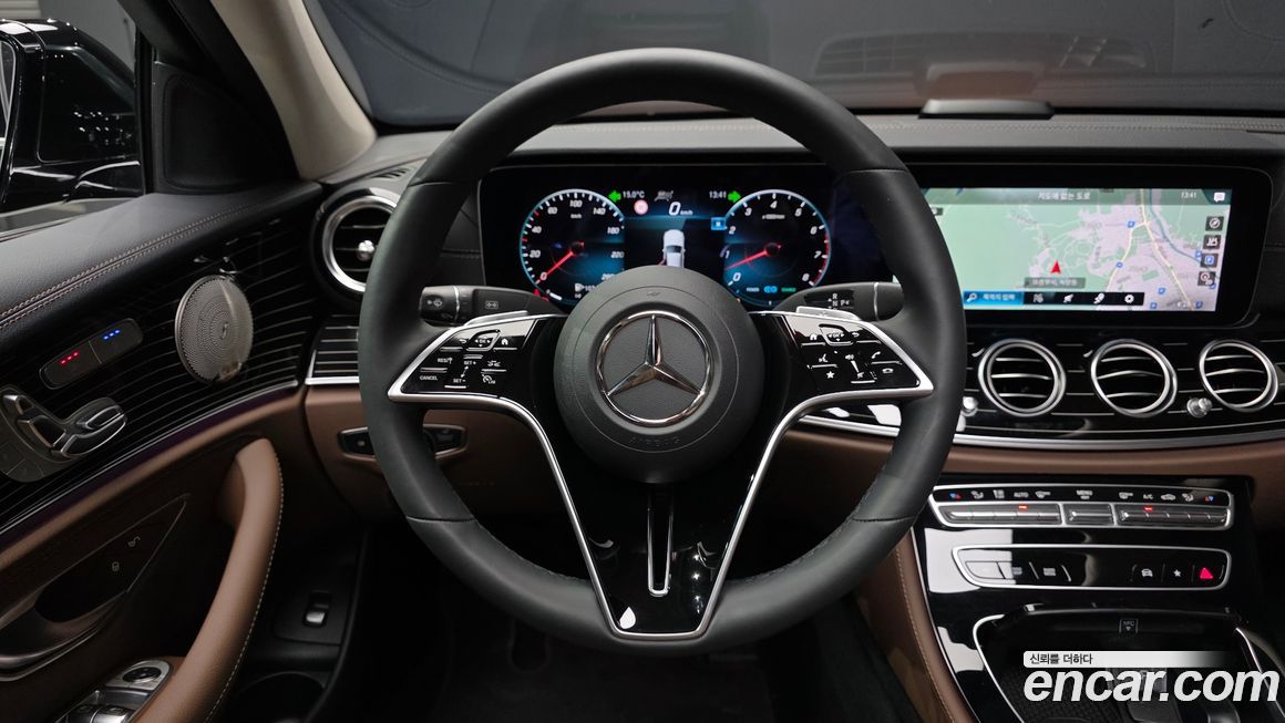 Mercedes-Benz E-Class 2023