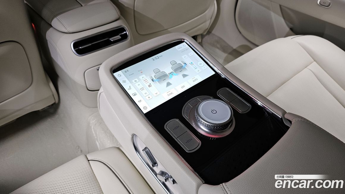 Genesis G90 2023