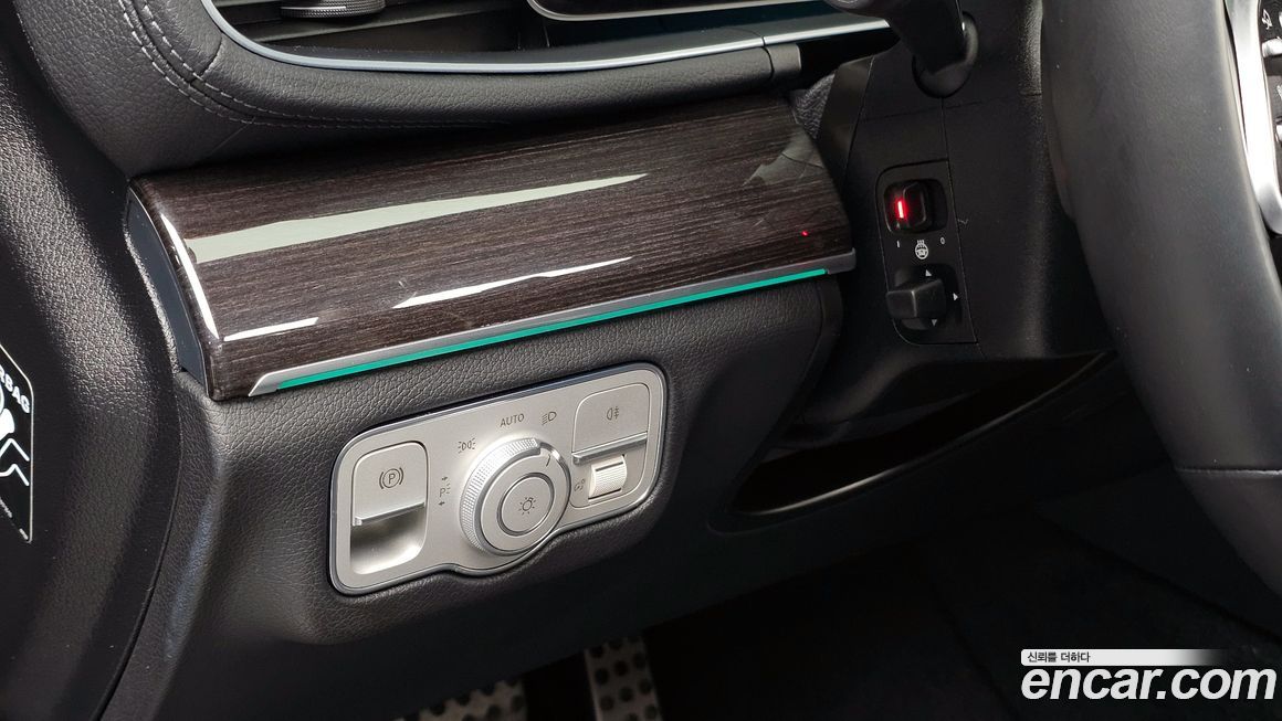 Mercedes-Benz GLE-Class 2021