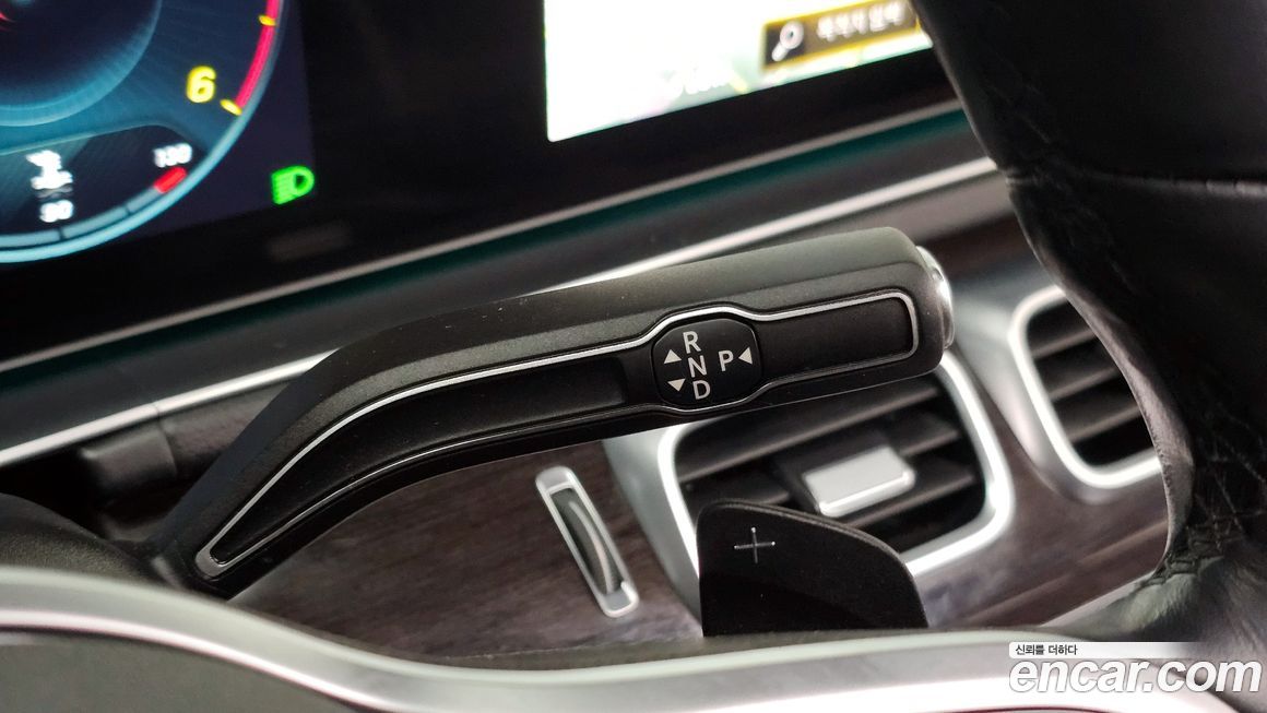 Mercedes-Benz GLE-Class 2021