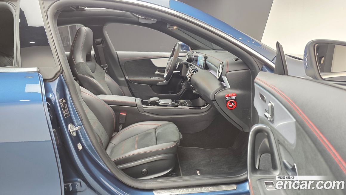 Mercedes-Benz CLA-Class 2022