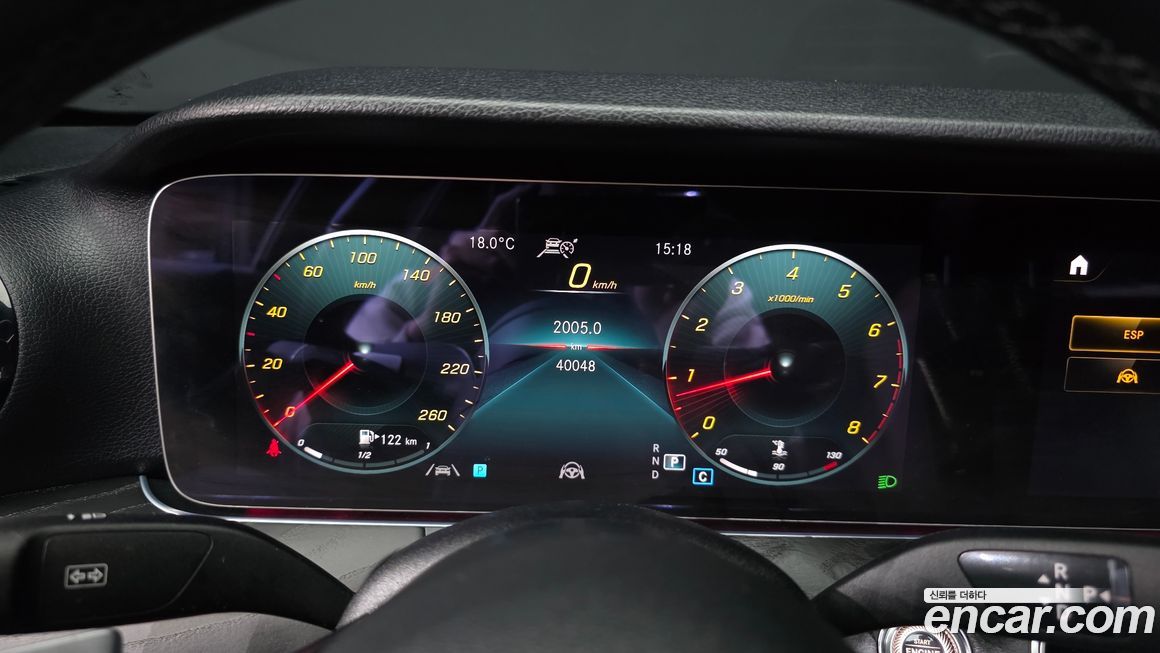 Mercedes-Benz E-Class 2022