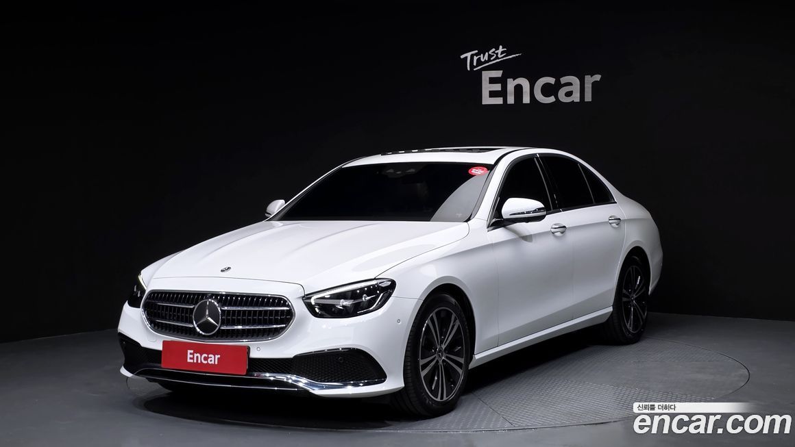 Mercedes-Benz E-Class 2022