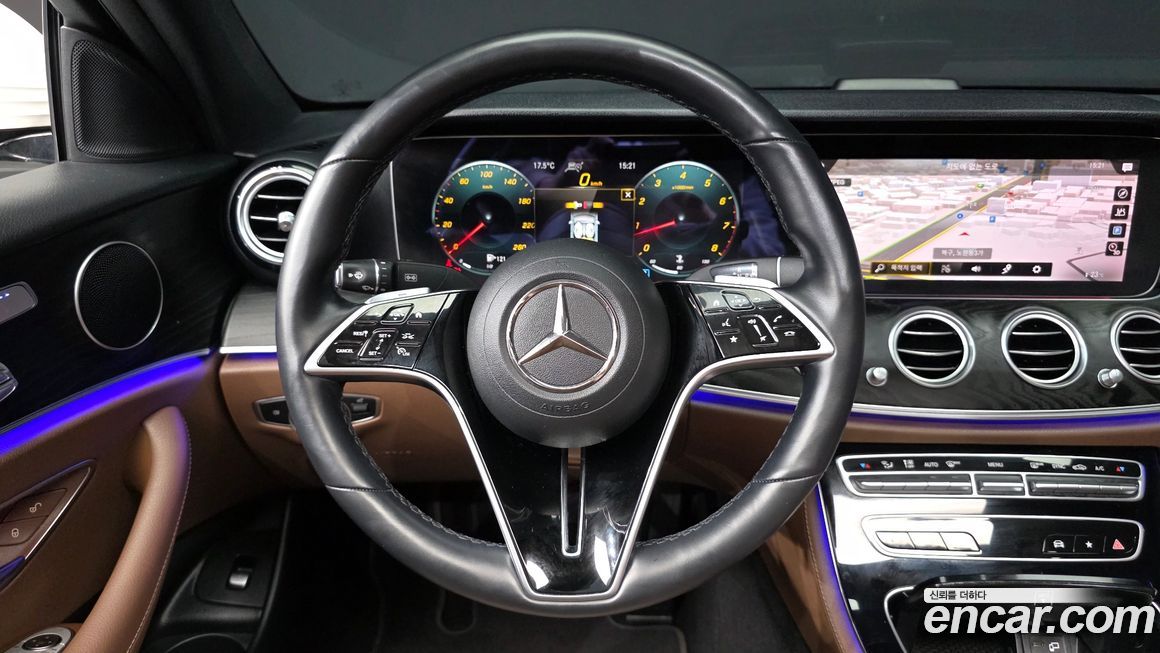 Mercedes-Benz E-Class 2022