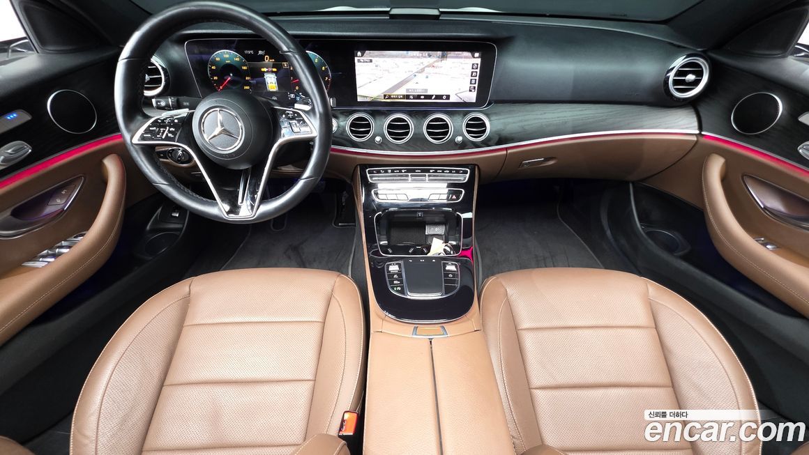 Mercedes-Benz E-Class 2022