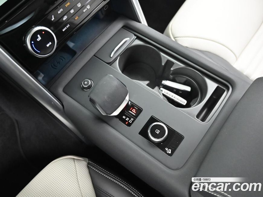 Land Rover Discovery 2025