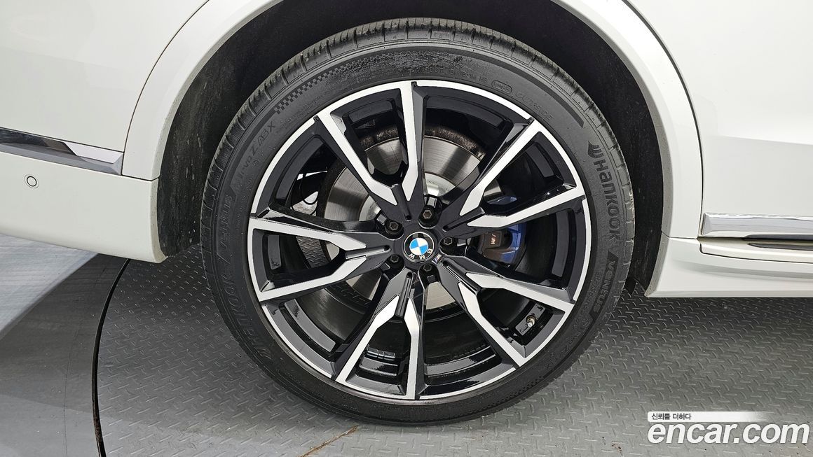 BMW X7 2022