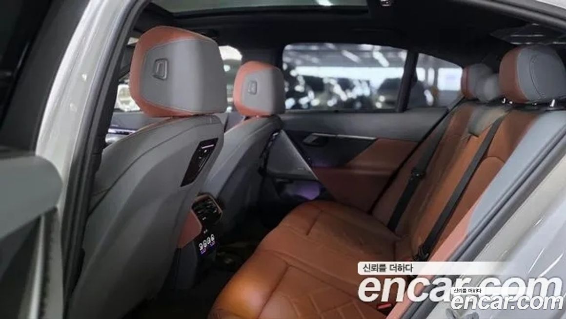 BMW 5-Series 2025