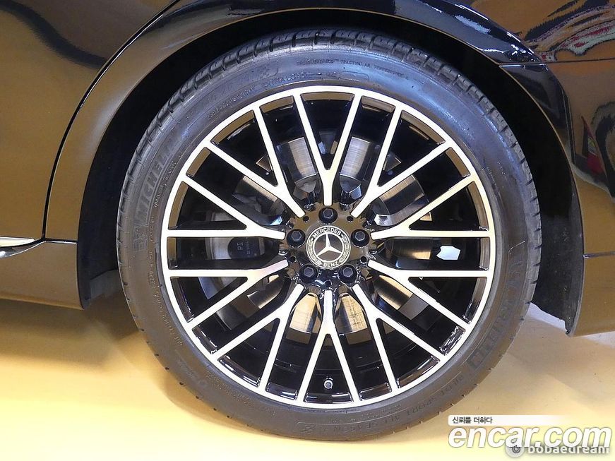 Mercedes-Benz S-Class 2022