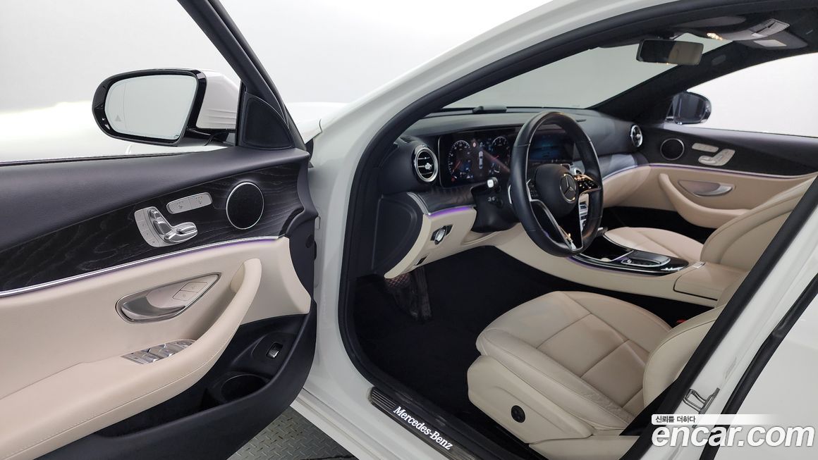 Mercedes-Benz E-Class 2023