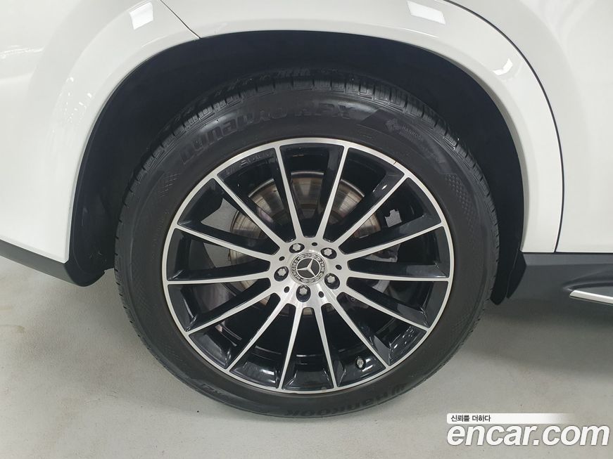 Mercedes-Benz GLE-Class 2023