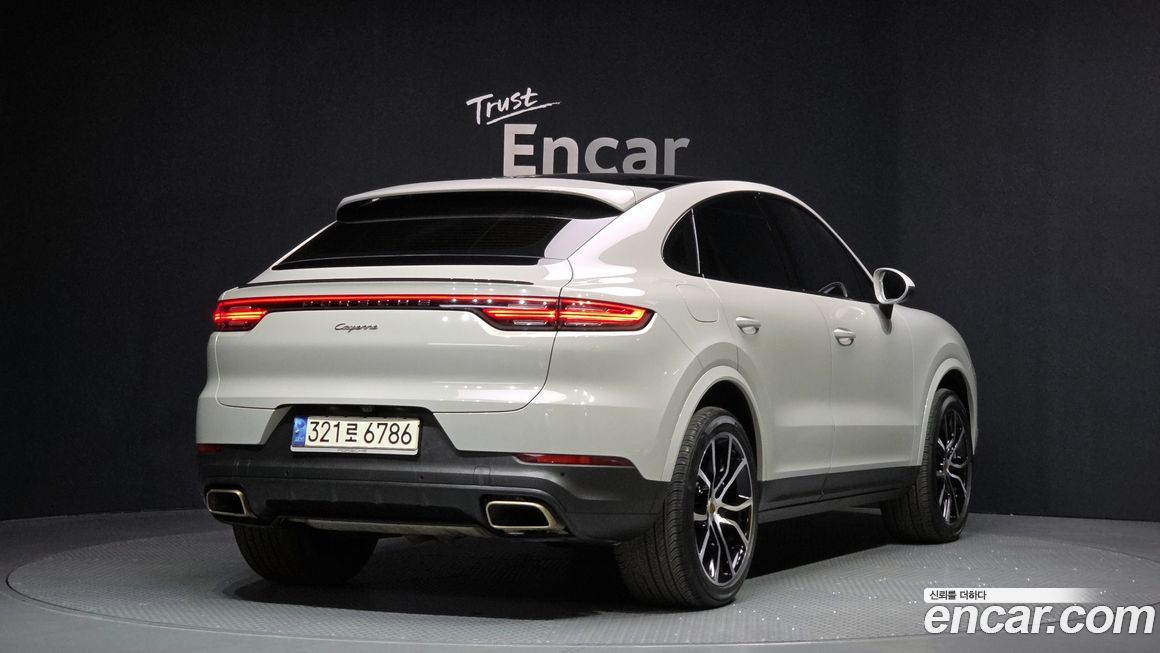 Porsche Cayenne 2021