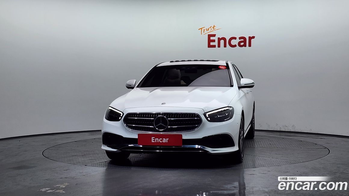 Mercedes-Benz E-Class 2023