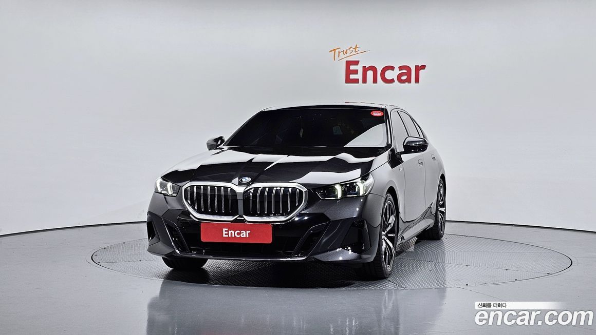 BMW 5-Series 2025