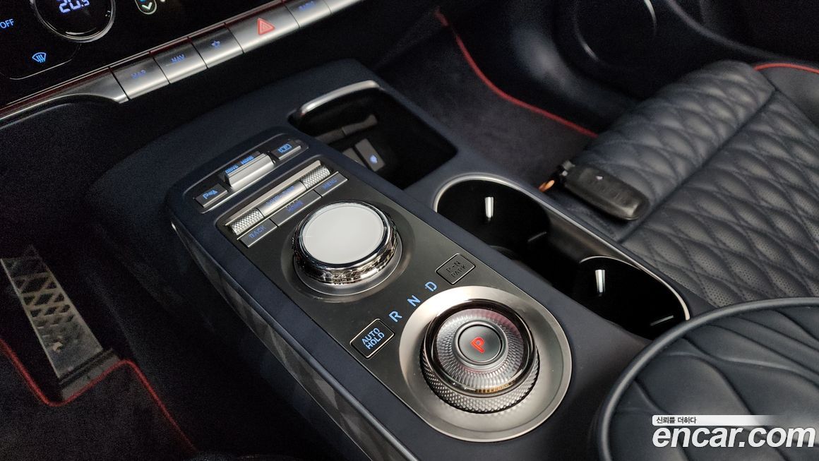 Genesis GV70 2023