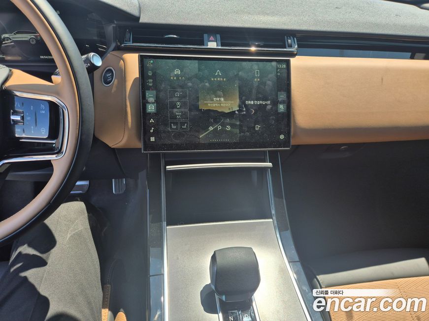 Land Rover Range Rover Velar 2025