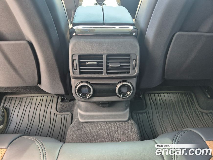 Land Rover Range Rover Velar 2025