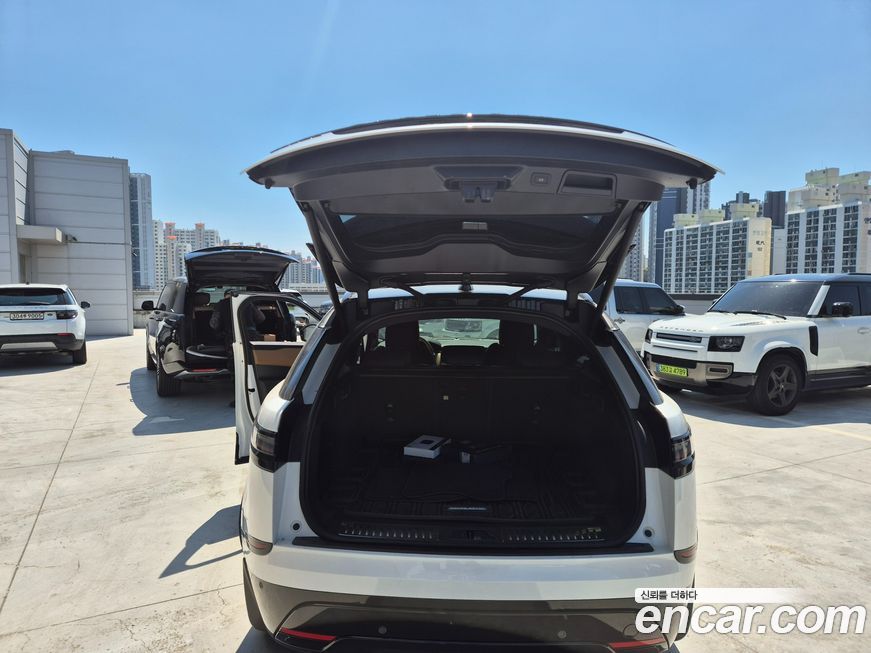 Land Rover Range Rover Velar 2025