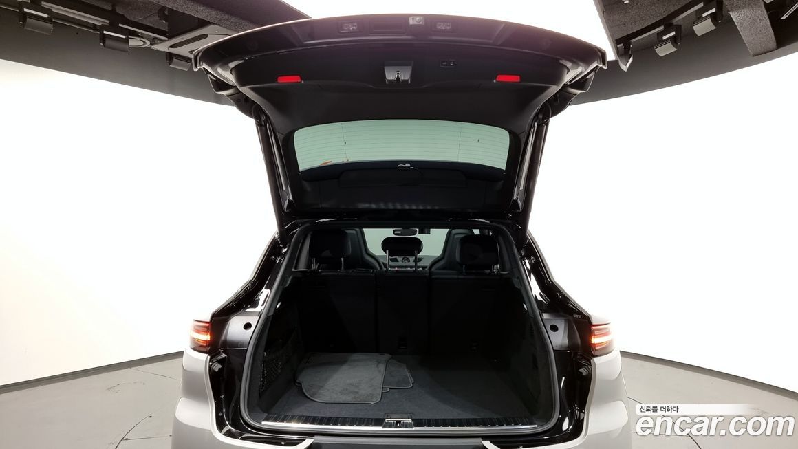 Porsche Cayenne 2020