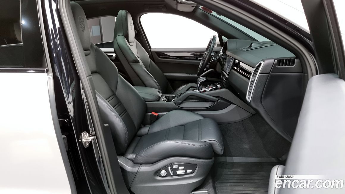 Porsche Cayenne 2020