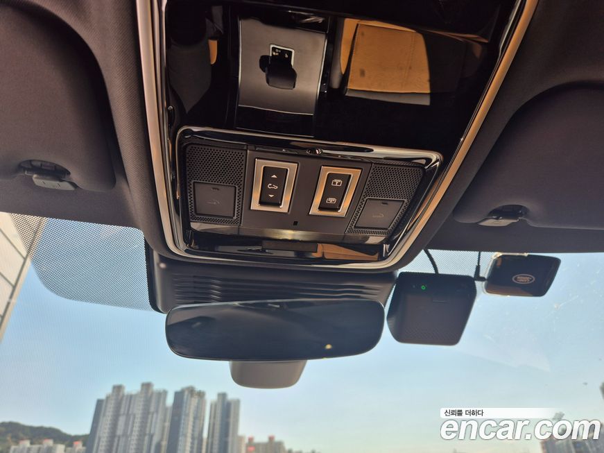 Land Rover Range Rover Velar 2025