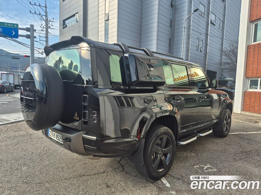 Land Rover Defender 2023
