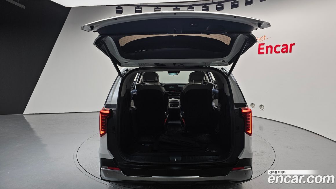Kia Canival 2024