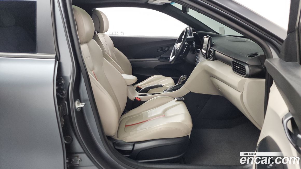 Hyundai Veloster 2018