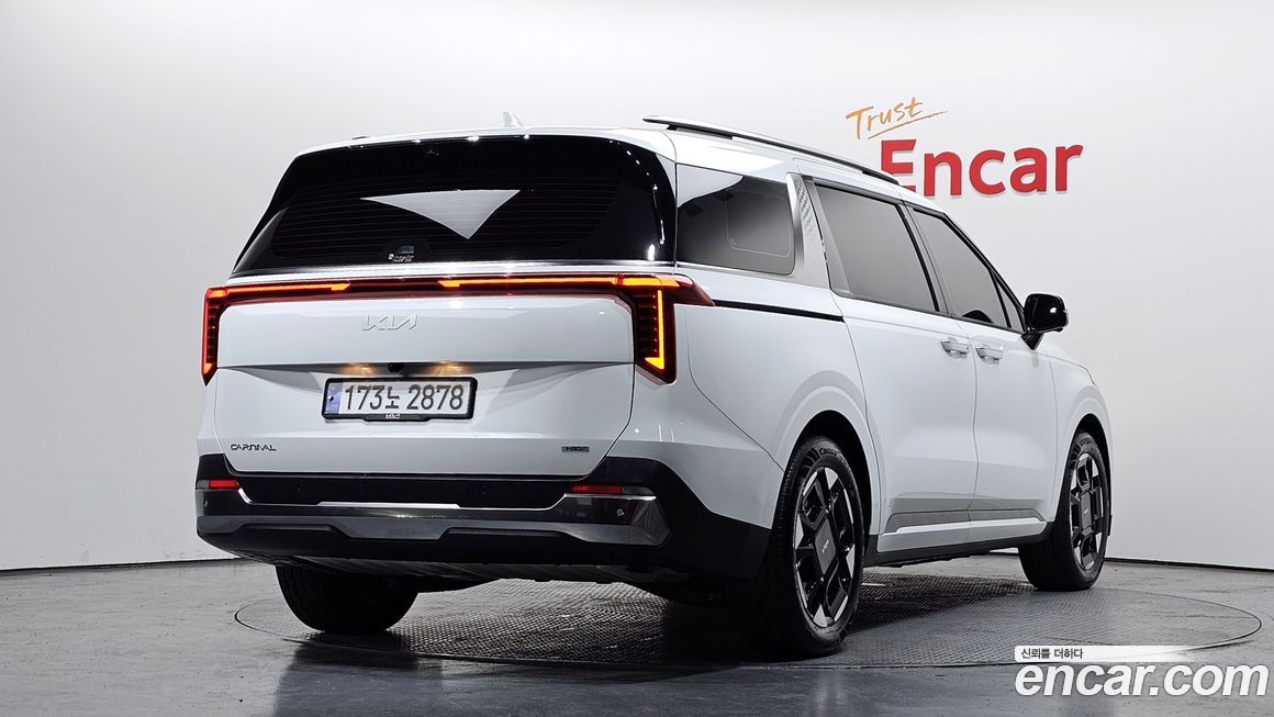 Kia Canival 2024