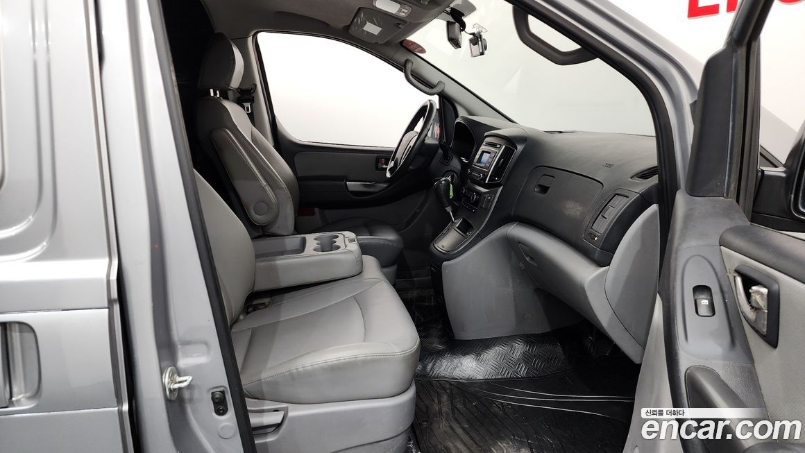 Hyundai Starex 2019