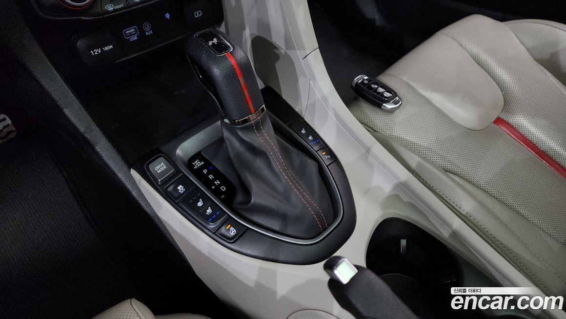 Hyundai Veloster 2018