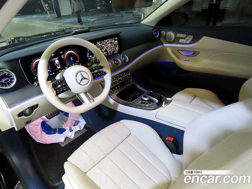 Mercedes-Benz E-Class 2022