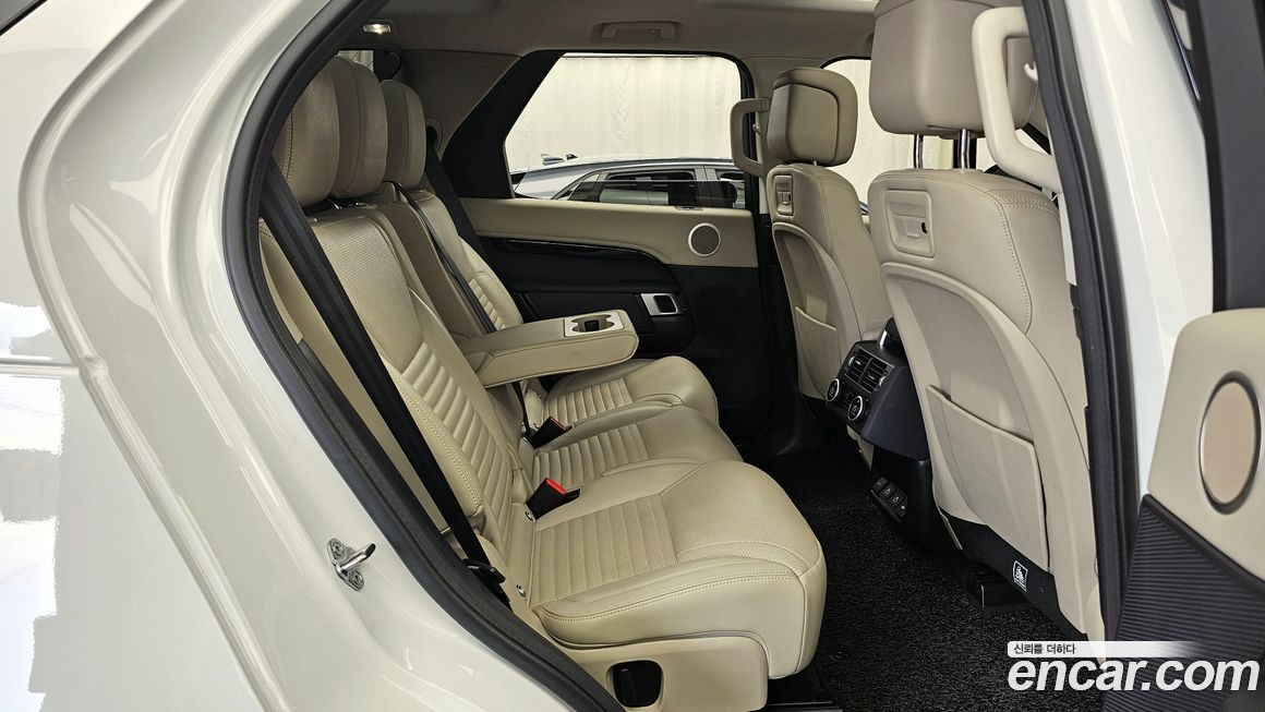 Land Rover Discovery 2022