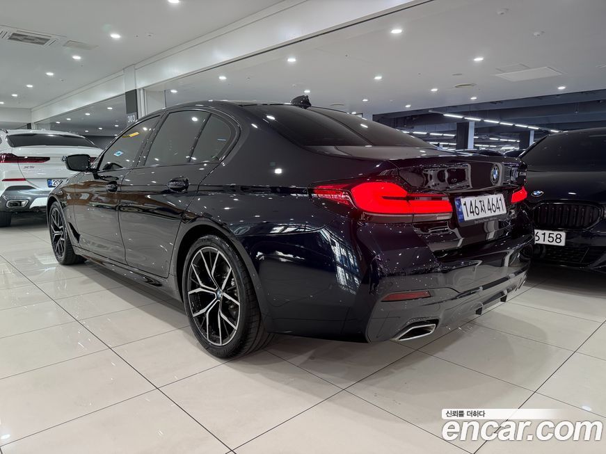 BMW 5-Series 2023