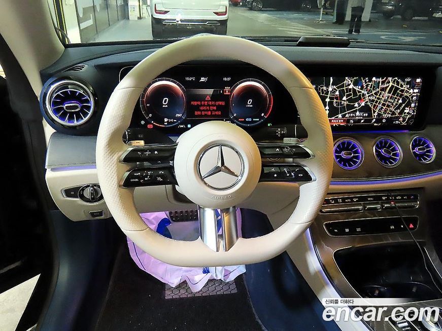 Mercedes-Benz E-Class 2022