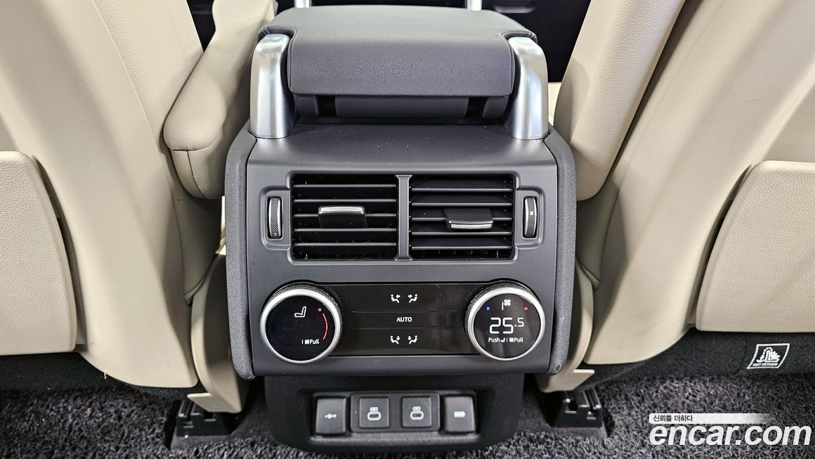 Land Rover Discovery 2022