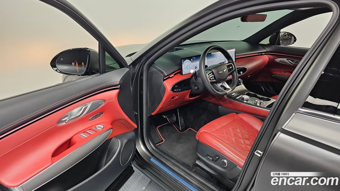 Genesis GV70 2025